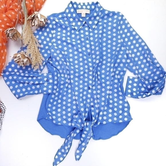 Michael Kors Baby Blue Dotted Button Down Top Sz M - Picture 2 of 12